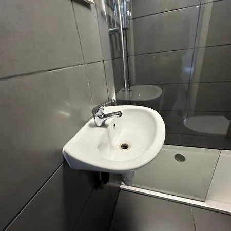 Apartment Drop In *