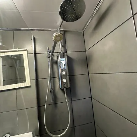 Drop In Apartment Leeds (West Yorkshire)