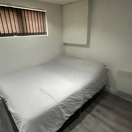 Apartment Drop In Leeds (West Yorkshire)