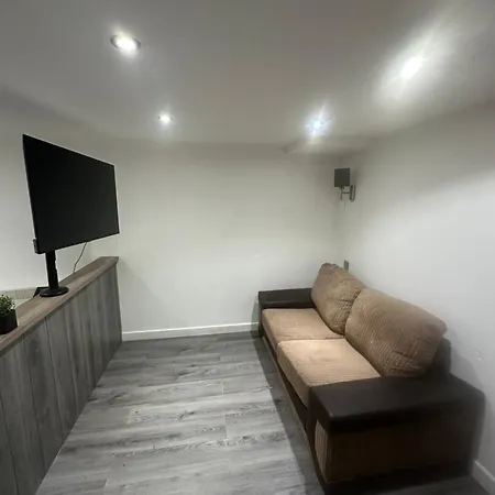 Apartment Drop In Leeds (West Yorkshire)